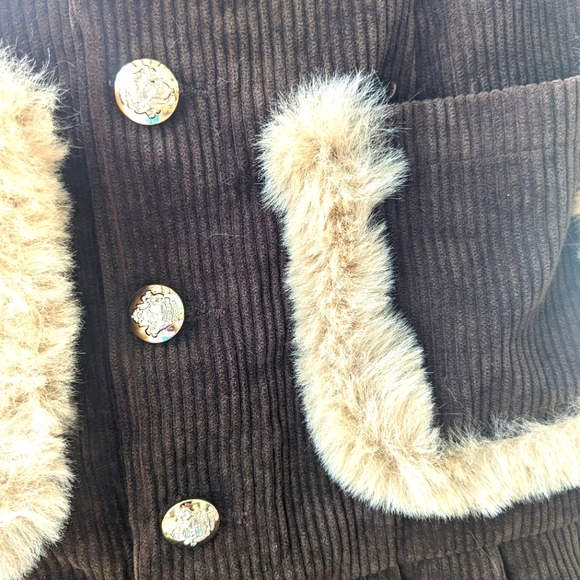 Chocolate corduroy skirt with faux fur - Picture 4 of 6